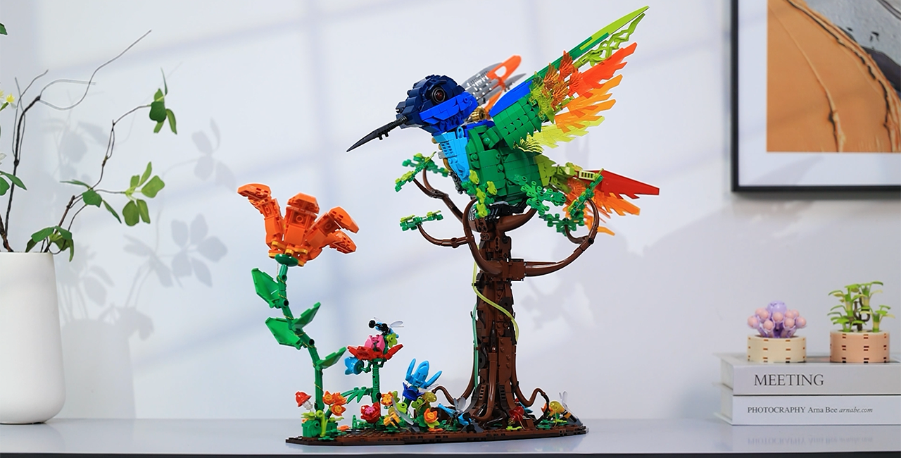 Review - JMBricklayer's Mechanical Hummingbird (70011) – jmbricklayer