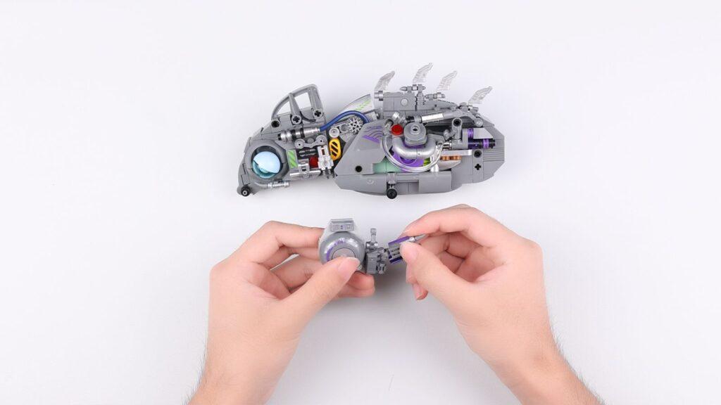 JMBricklayer JMB- Chameleon 70124 Building Tutorial-Add mechanical pieces